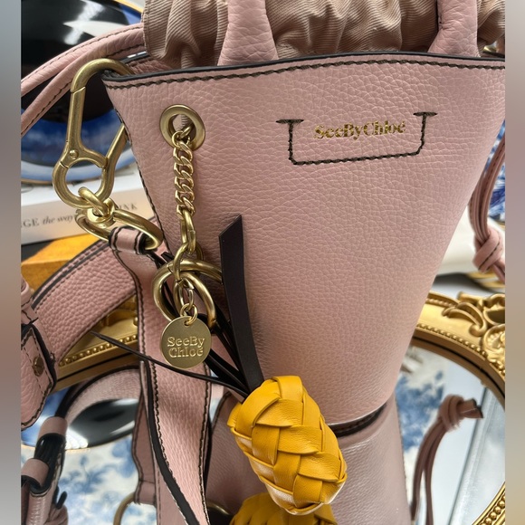 🆕 SEE BY CHLOE 🧿 NWOT LEATHER MINI CECILYA PINK BUCKET BAG - Picture 4 of 15